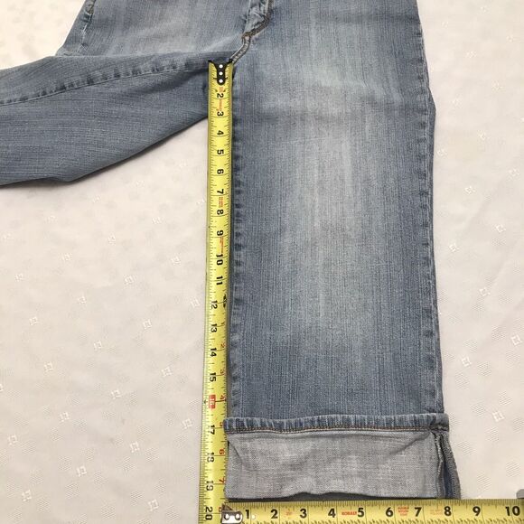 Chicos Capri Jeans Womens 1 Cuffed Faded Blue Denim 30X19.5 Modern Mid-Rise - Picture 9 of 9